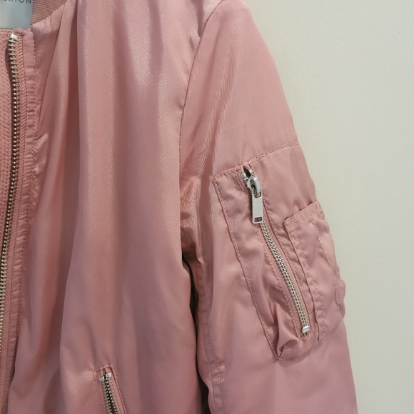 Aritzia bomber jacket - Picture 3 of 4